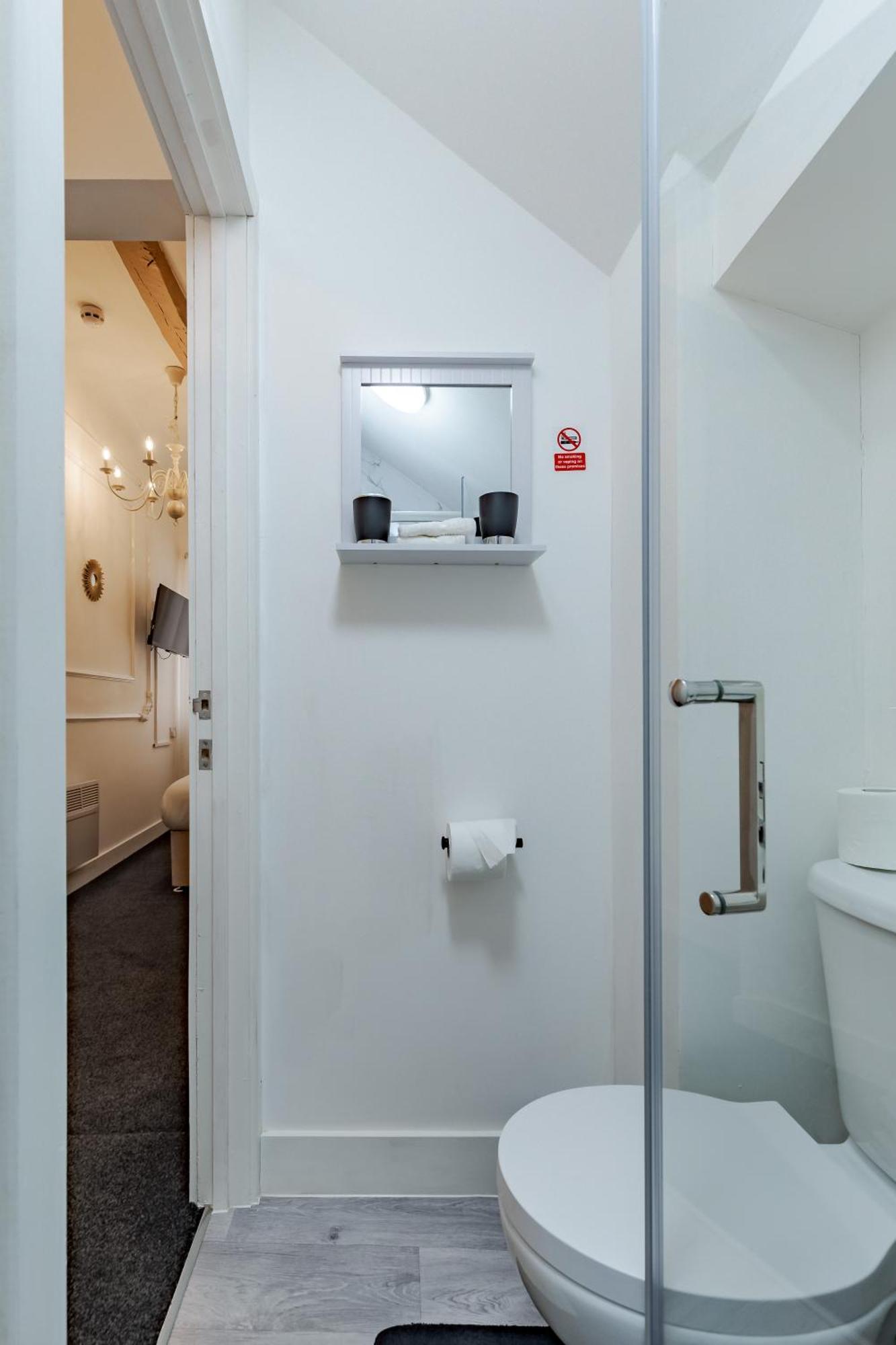 Stay Hub City Centre - Self Check-In Birmingham Room photo